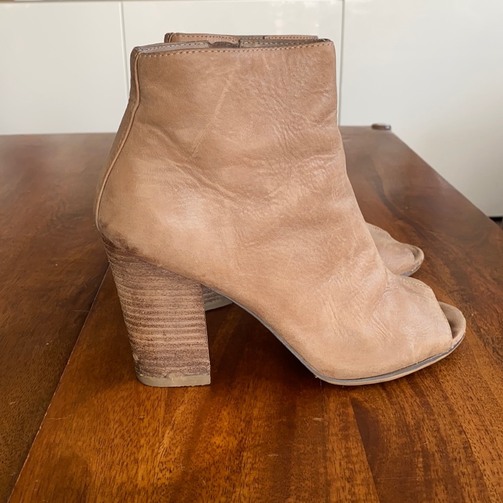 Steven Clara booties size 7.5!